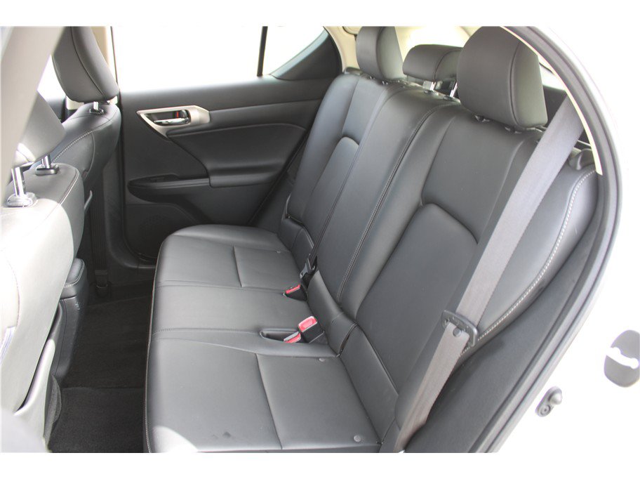 Used 2015 Lexus CT 200h w/ Seat Comfort Package FWD image 12