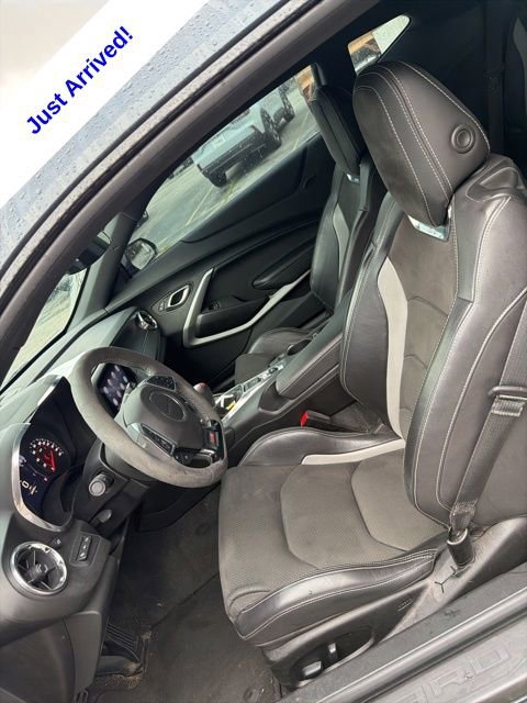 Used 2019 Chevrolet Camaro SS RWD image 13