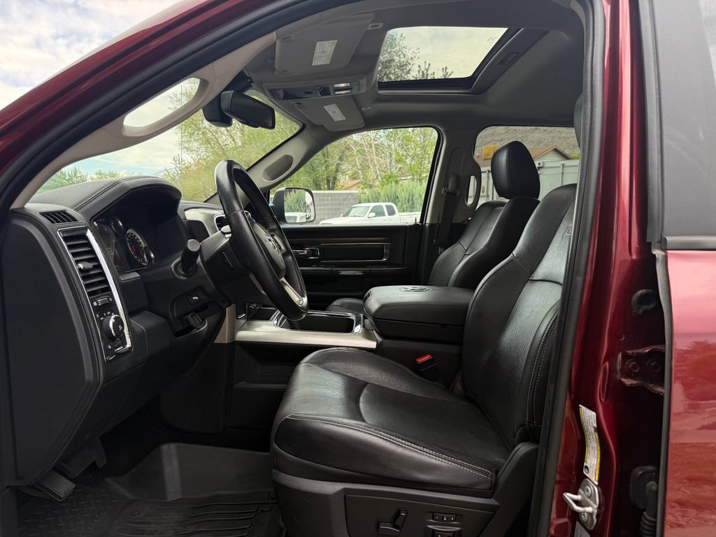 Used 2017 RAM 2500 Laramie w/ Sport Appearance Group AWD/4WD image 33