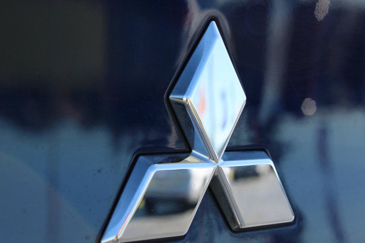 Used 2025 Mitsubishi Outlander SE FWD image 8