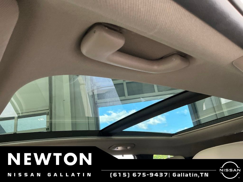 Used 2022 Hyundai Santa Fe SEL w/ Convenience + Premium Package FWD image 7