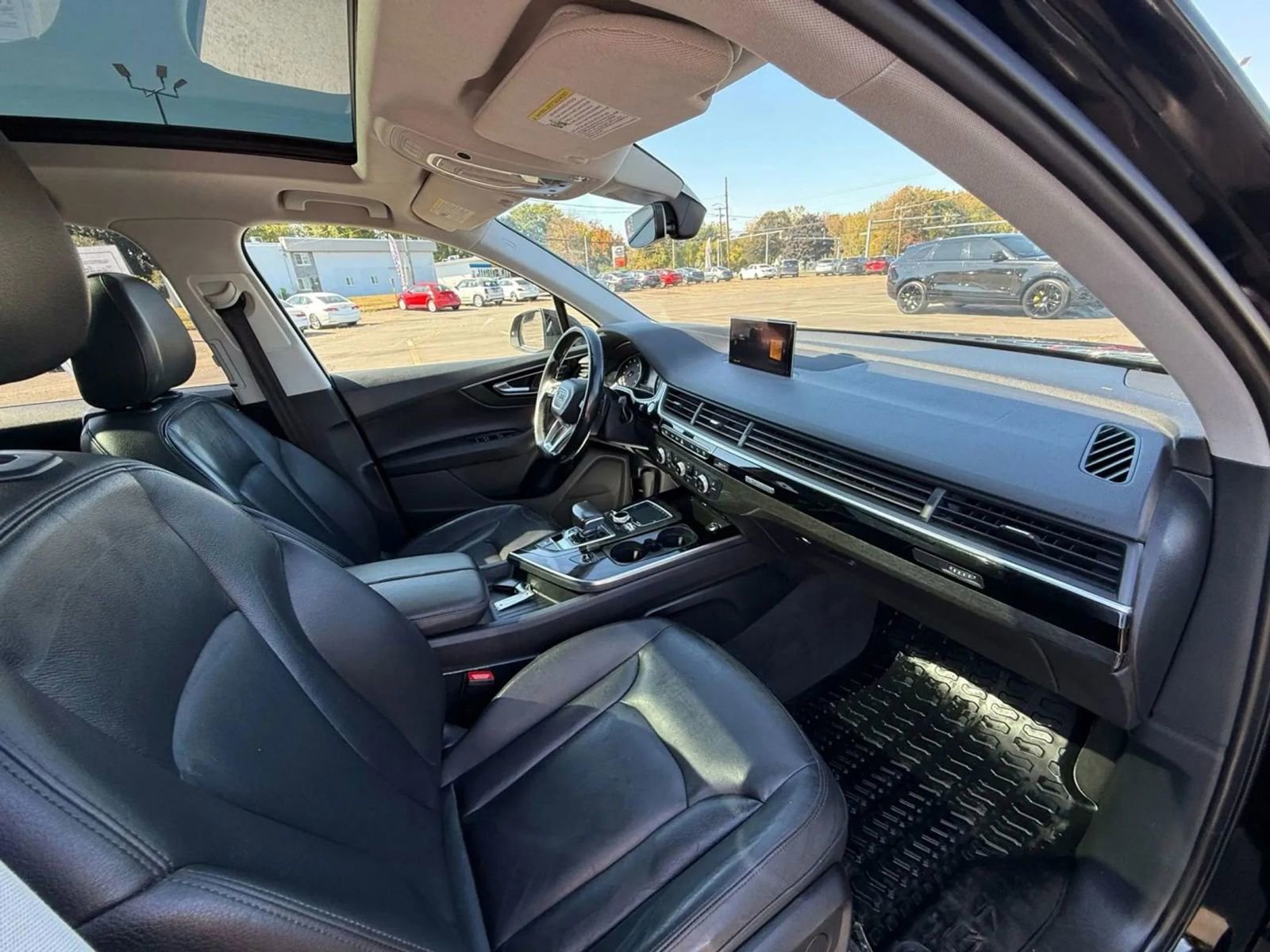 Used 2017 Audi Q7 2.0T Premium image 19