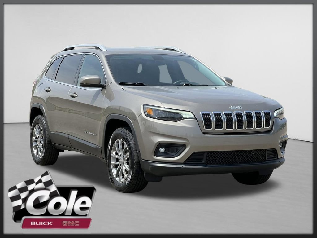Used 2019 Jeep Cherokee Latitude Plus w/ Cold Weather Group AWD/4WD 360° Tour