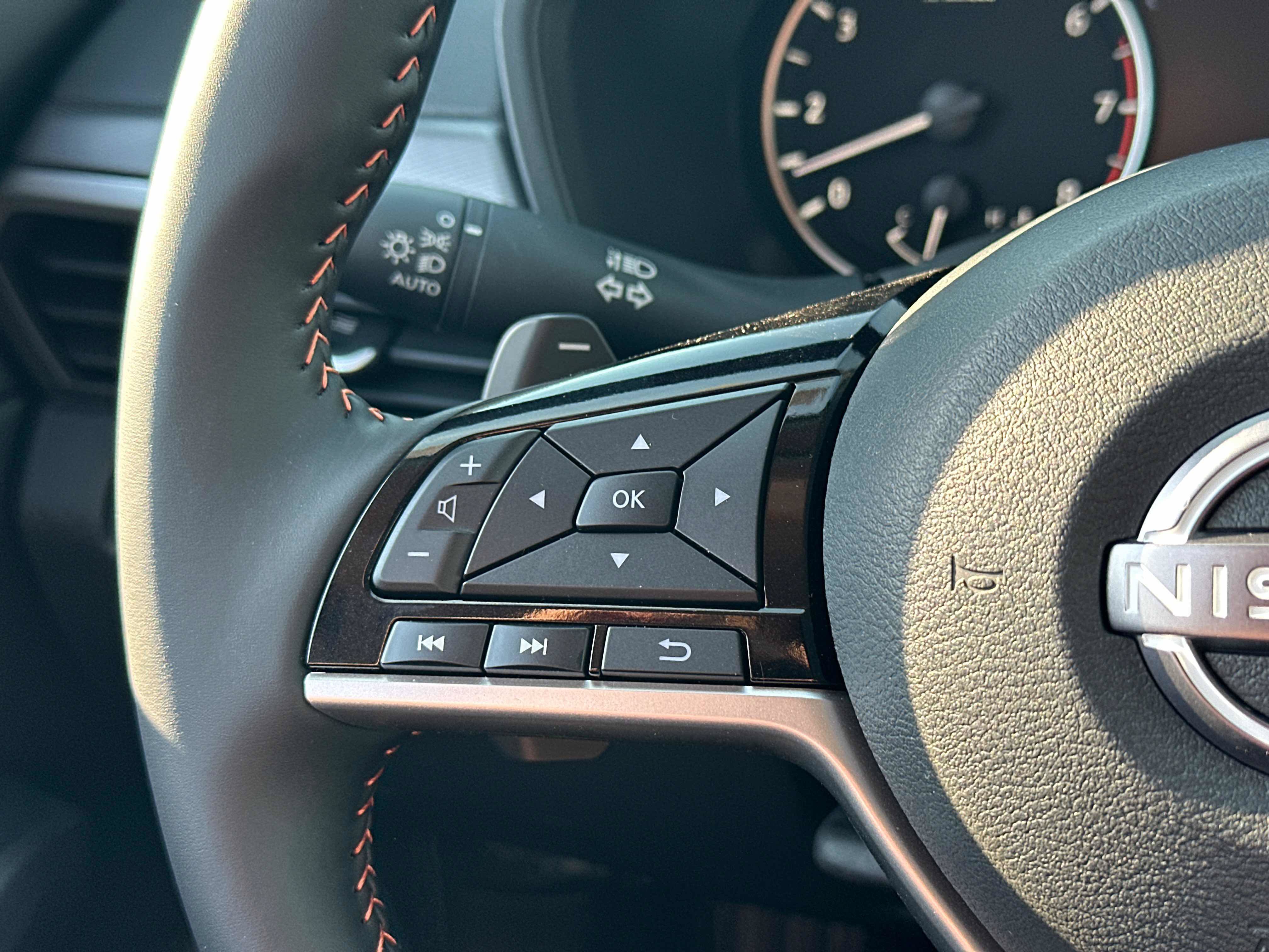 New 2026 Nissan Altima 2.5 SR AWD/4WD image 38