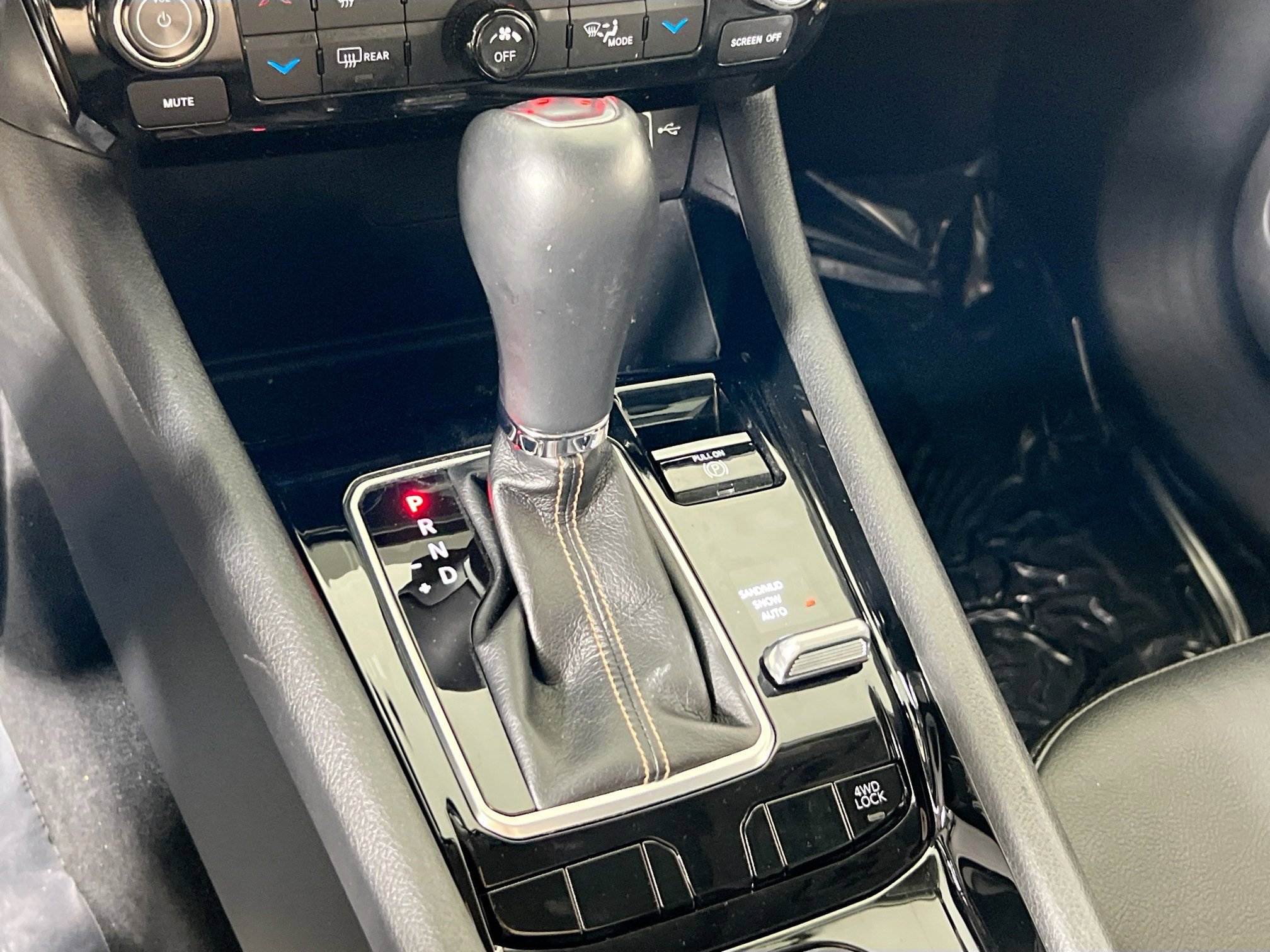 Used 2022 Jeep Compass Limited w/ Sun and Sound Group image 16