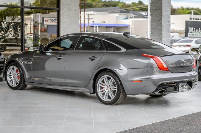 Used 2019 Jaguar XJ R-Sport image 7