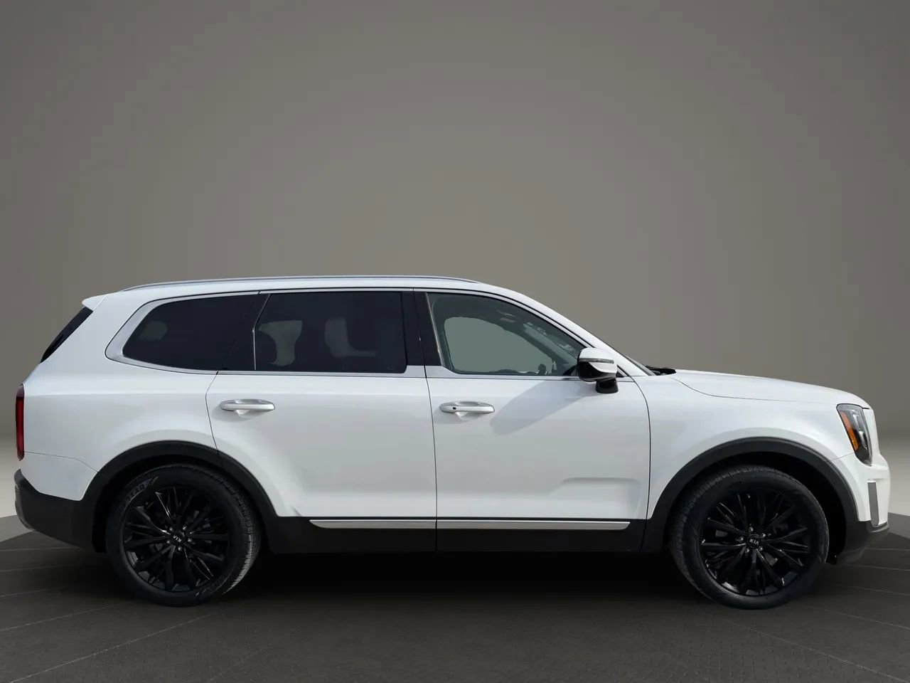 Used 2020 Kia Telluride SX w/ Towing Package image 6