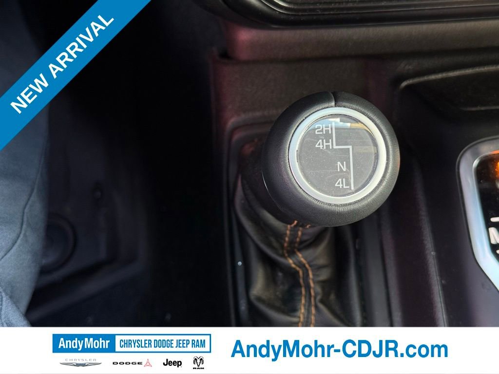 Used 2022 Jeep Wrangler Unlimited Sahara AWD/4WD image 24