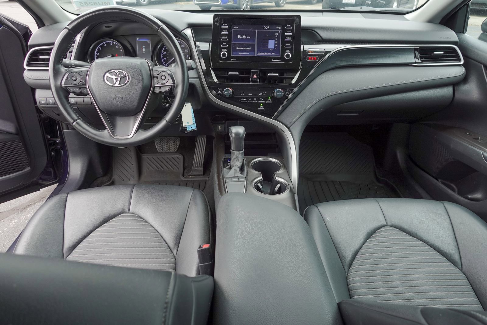 Used 2022 Toyota Camry SE FWD image 11