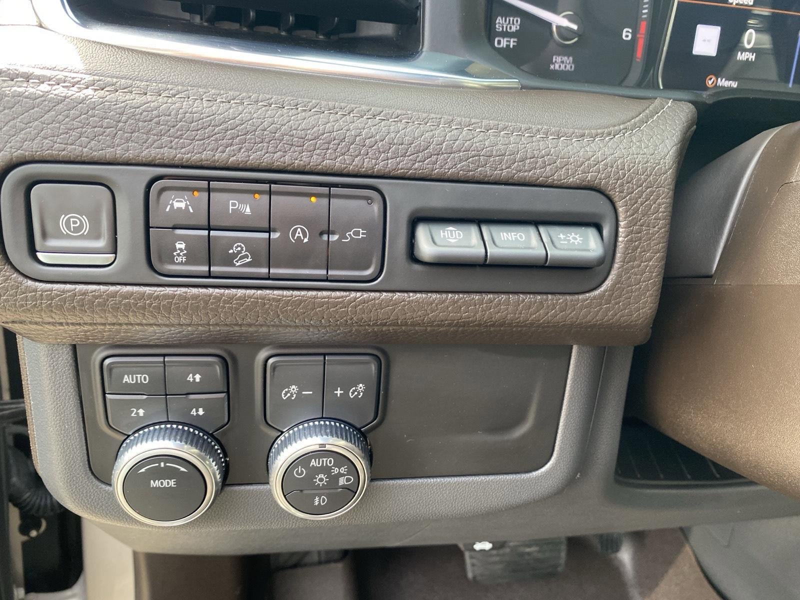 Used 2021 GMC Yukon Denali w/ Denali Premium Package image 41