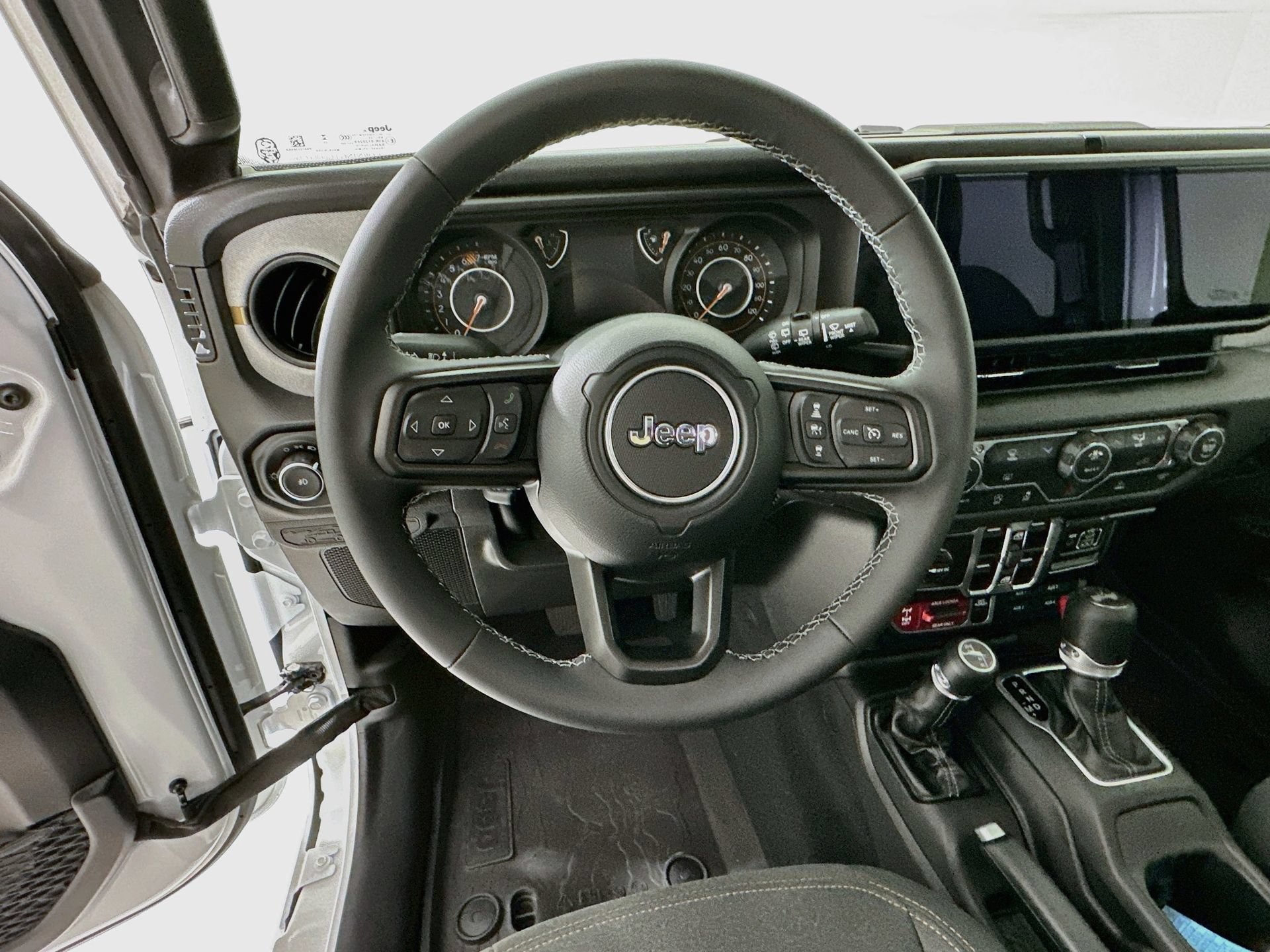Used 2026 Jeep Wrangler Unlimited Sport AWD/4WD image 12