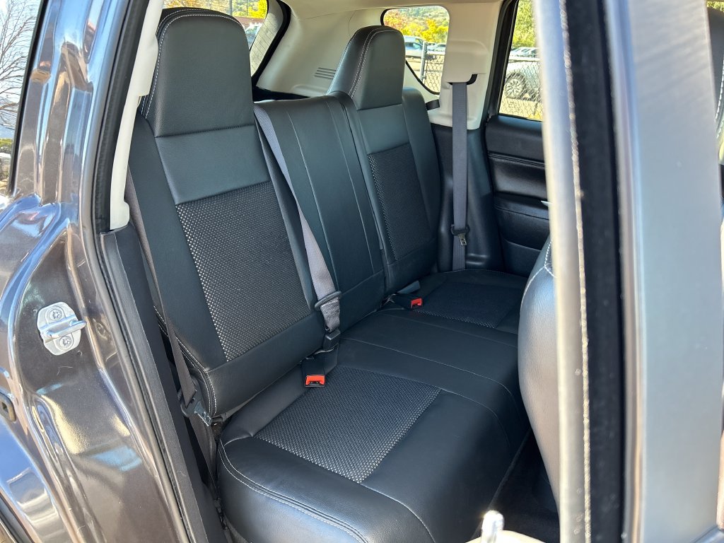 Used 2017 Jeep Compass Latitude AWD/4WD image 18
