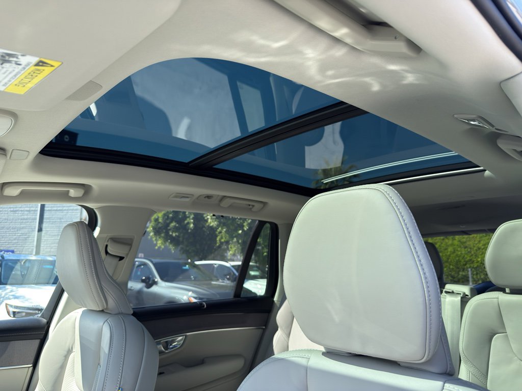 New 2026 Volvo XC90 T8 Ultra w/ Protection Package Premier image 13
