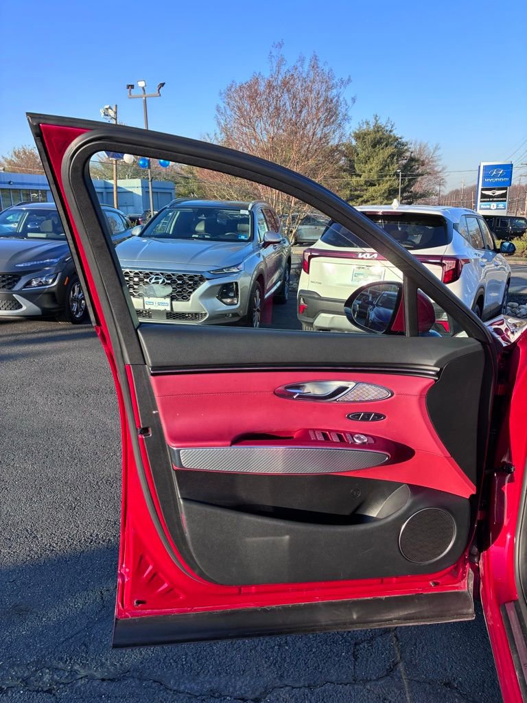 Used 2025 Genesis GV70 3.5T Sport image 47