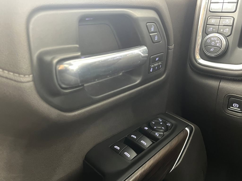Used 2021 GMC Sierra 1500 SLT w/ SLT Premium Package AWD/4WD image 25