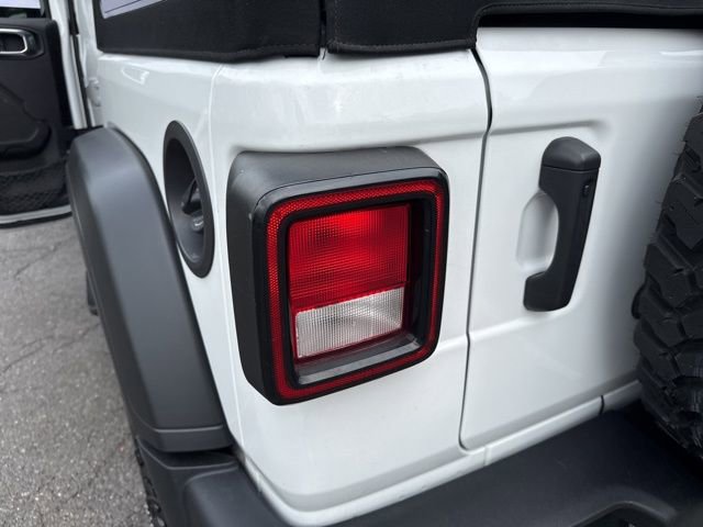 Used 2022 Jeep Wrangler Unlimited Sport image 35