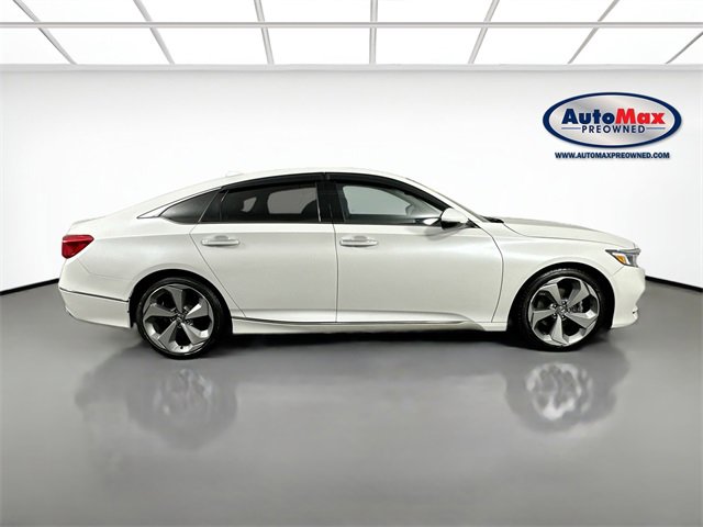 Used 2019 Honda Accord Touring image 10