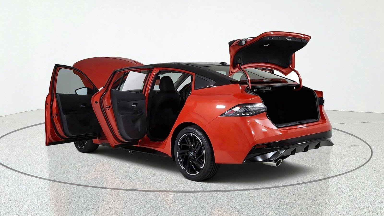New 2027 Nissan Sentra SR w/ SR Premium Package FWD image 12