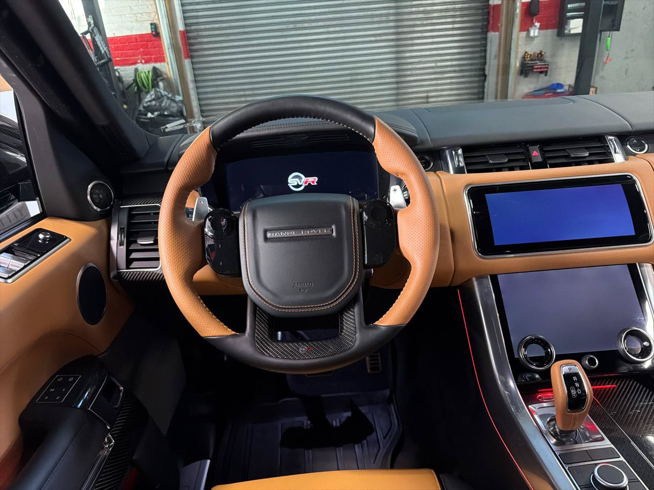 Used 2022 Land Rover Range Rover Sport SVR AWD/4WD image 18