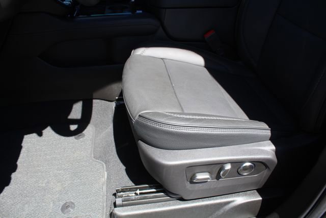 Used 2025 GMC Yukon Denali w/ Denali Reserve Package image 44