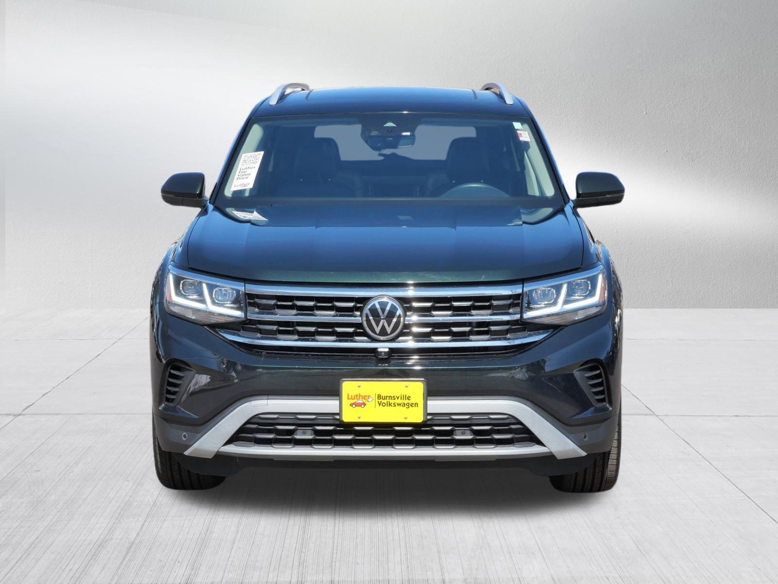 Used 2021 Volkswagen Atlas SEL Premium image 2