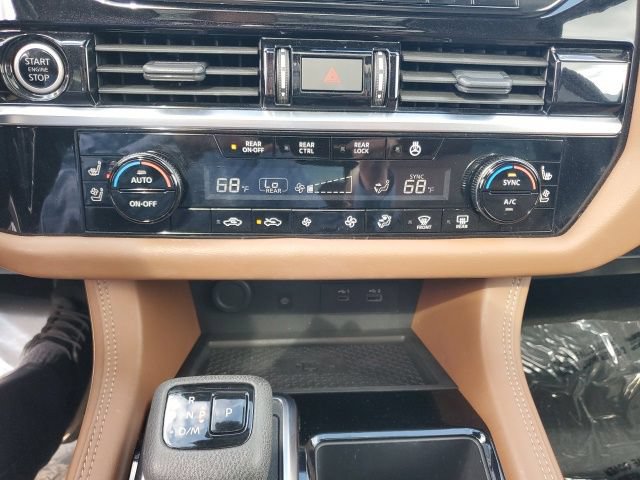 Certified 2023 Nissan Pathfinder Platinum AWD/4WD image 40