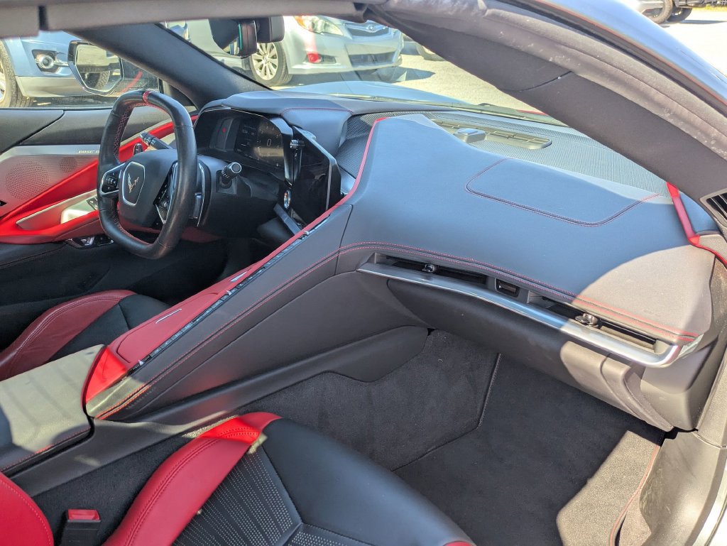 Used 2023 Chevrolet Corvette Stingray Preferred Conv w/ Z51 Performance Package RWD image 31
