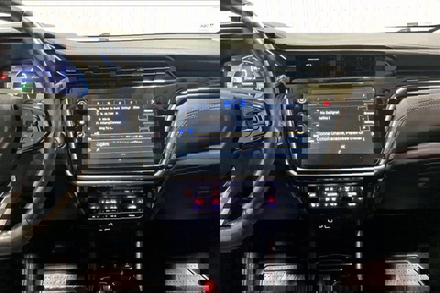 Used 2023 Chevrolet Bolt EUV LT w/ Convenience Package image 6