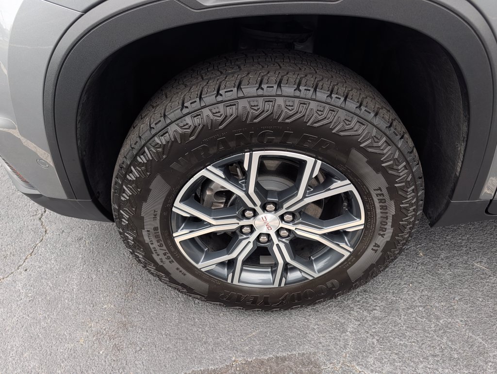 Used 2025 GMC Acadia AT4 w/ Super Cruise Package AWD/4WD image 31
