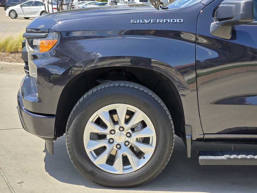 Used 2023 Chevrolet Silverado 1500 Custom AWD/4WD image 7