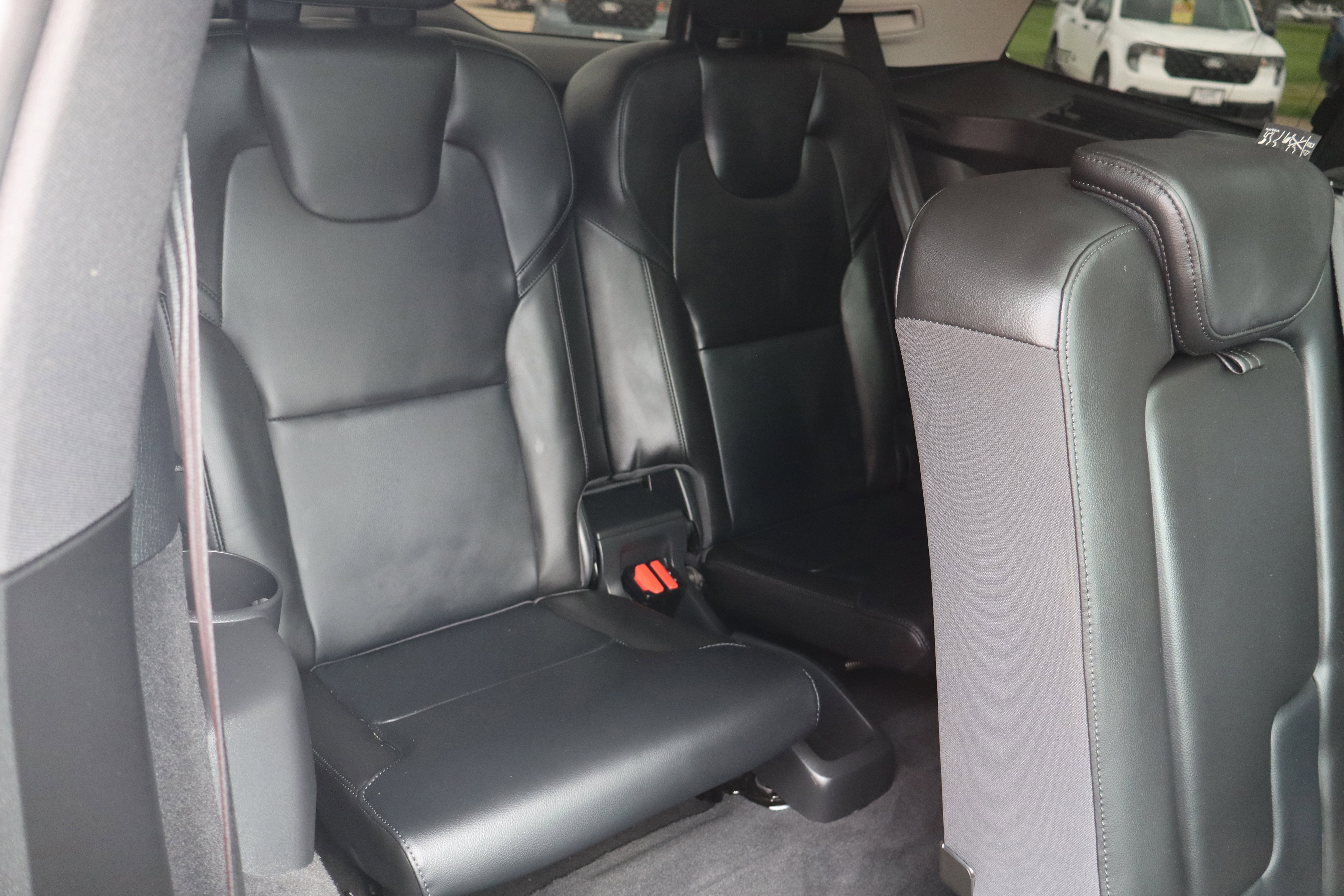 Used 2024 Volvo XC90 B5 Core w/ Protection Package Premier AWD/4WD image 13