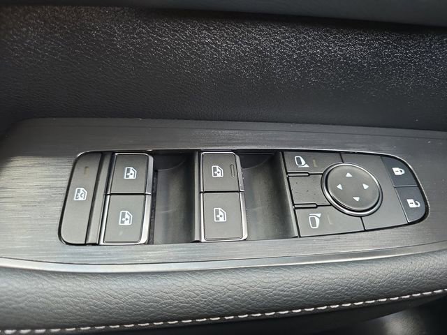New 2026 Nissan Armada SV image 30