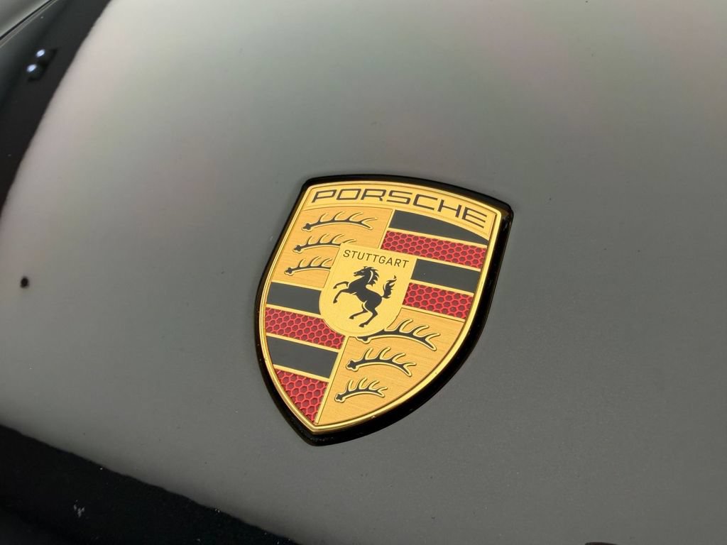Used 2025 Porsche Cayenne S AWD/4WD image 22