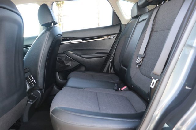 Used 2025 Kia Seltos S image 13