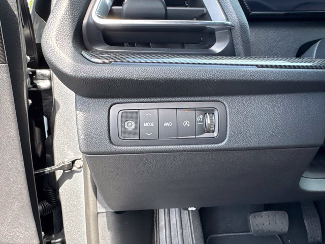 New 2027 Chevrolet Traverse Z71 w/ Driver Confidence Package AWD/4WD image 25