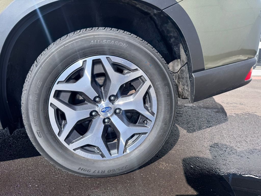 Used 2022 Subaru Forester Premium AWD/4WD image 29