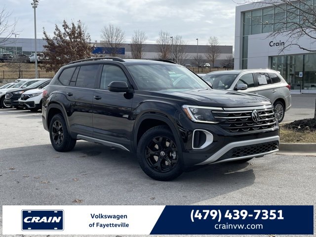 New 2025 Volkswagen Atlas Peak Edition SE