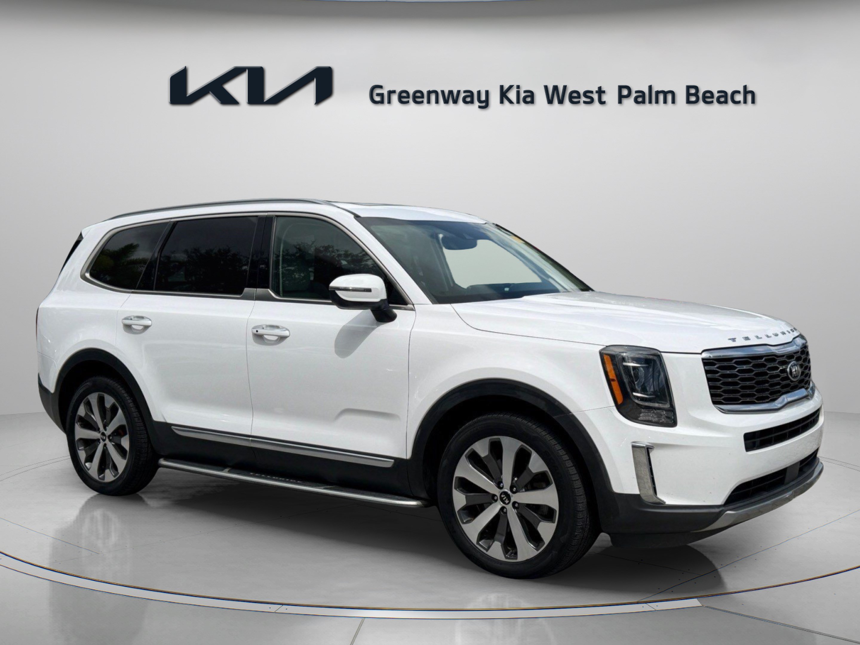 Used 2021 Kia Telluride S FWD image 1