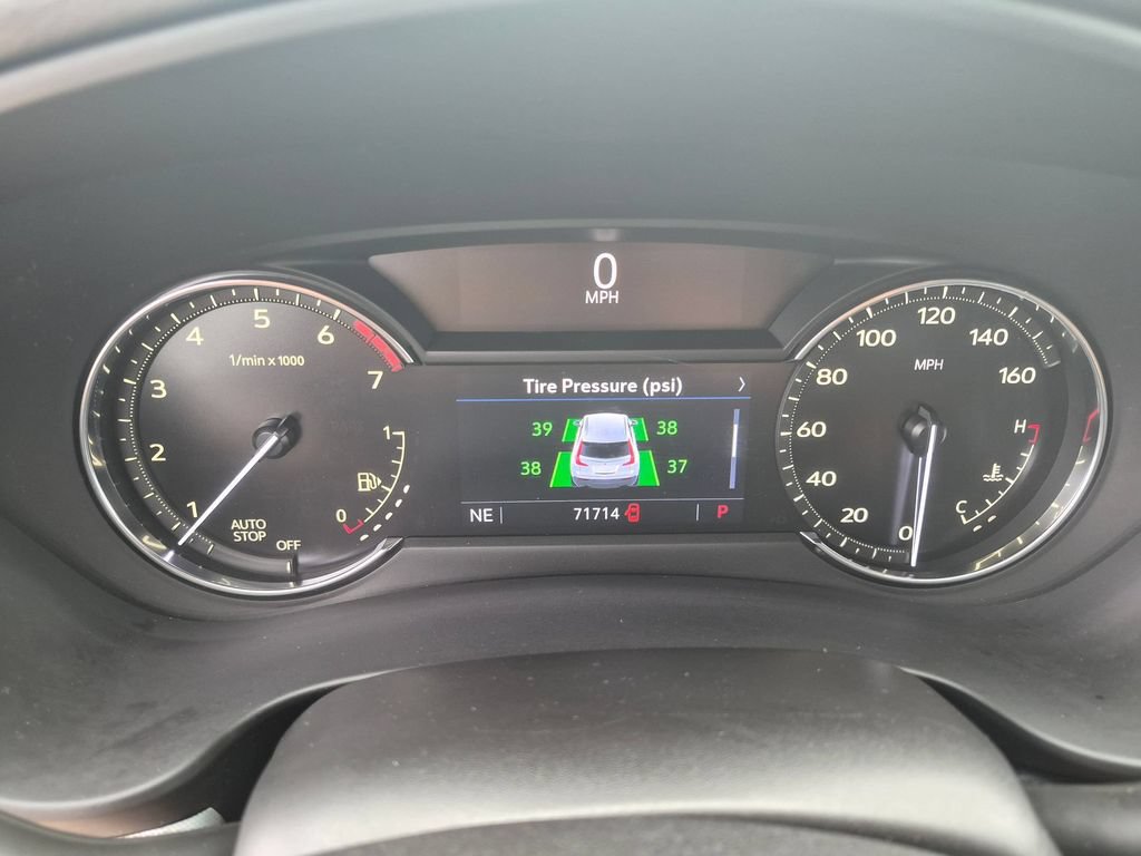 Used 2020 Cadillac XT4 Premium Luxury w/ Cold Weather Package FWD image 15