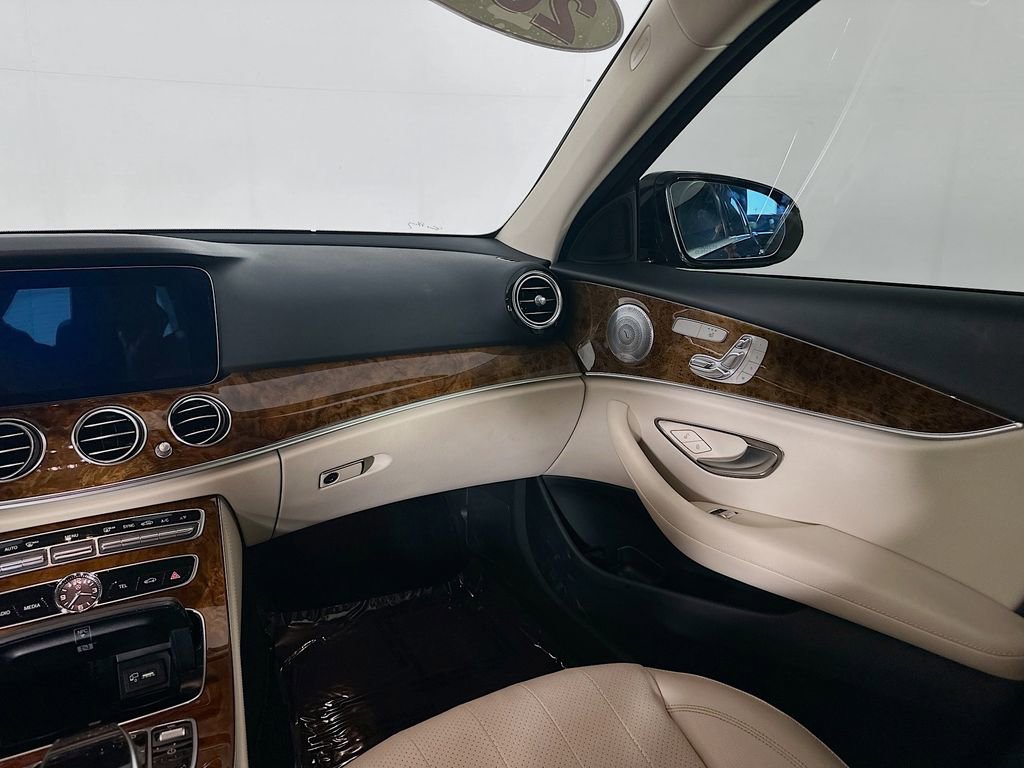 Used 2020 Mercedes-Benz E 450 4MATIC Sedan image 33