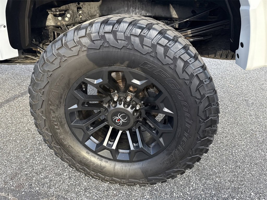 Used 2022 Ford F250 Lariat w/ Black Appearance Package image 21