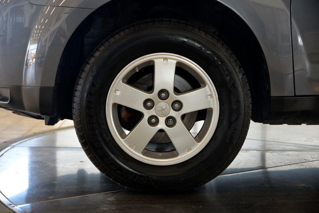 Used 2008 Mitsubishi Outlander ES FWD image 10