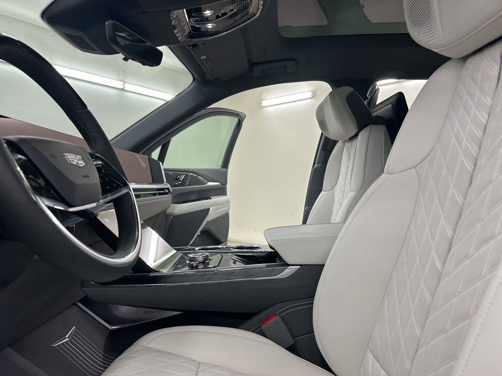 New 2026 Cadillac Escalade IQL Luxury image 30