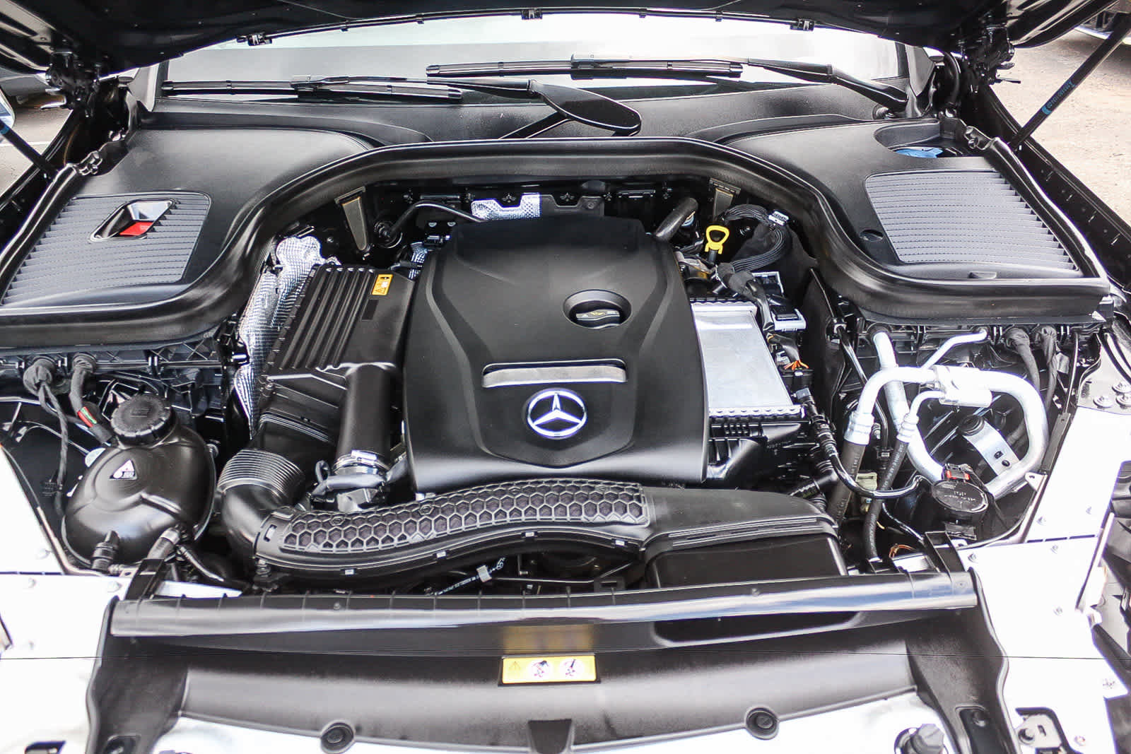 Used 2019 Mercedes-Benz GLC 300 4MATIC Coupe image 28