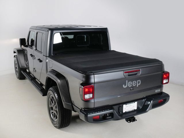Used 2021 Jeep Gladiator Overland w/ Dual Top Group AWD/4WD image 32