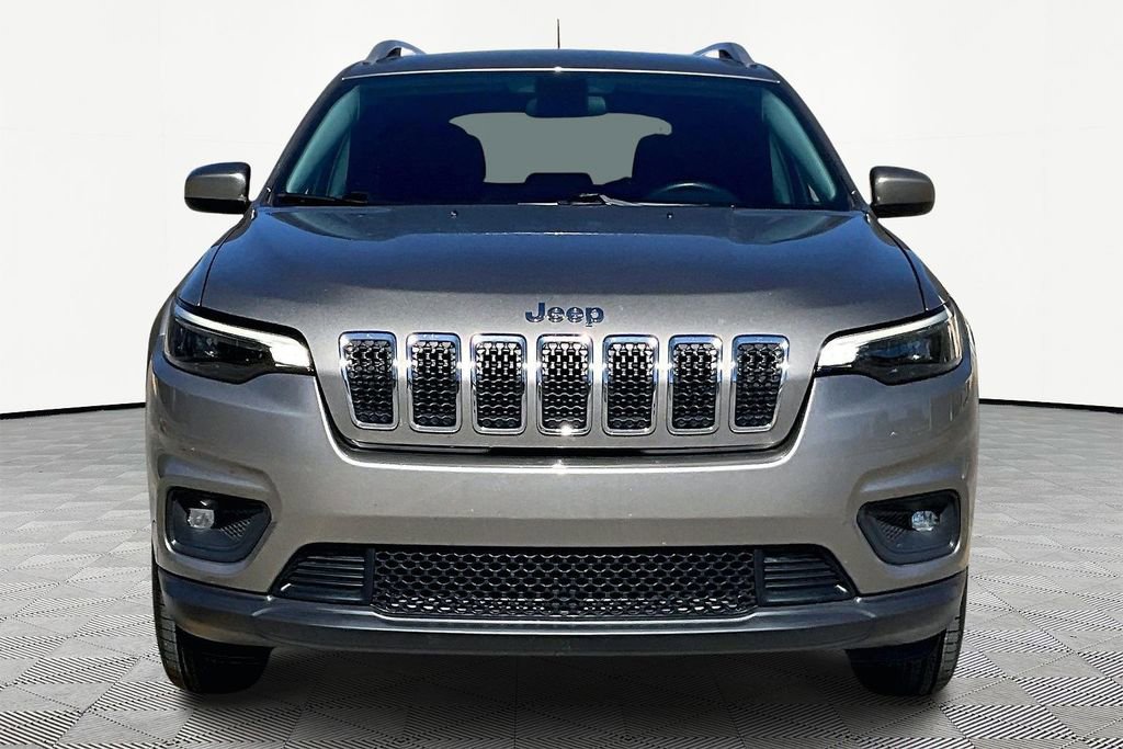 Used 2019 Jeep Cherokee Latitude w/ Cold Weather Group image 3