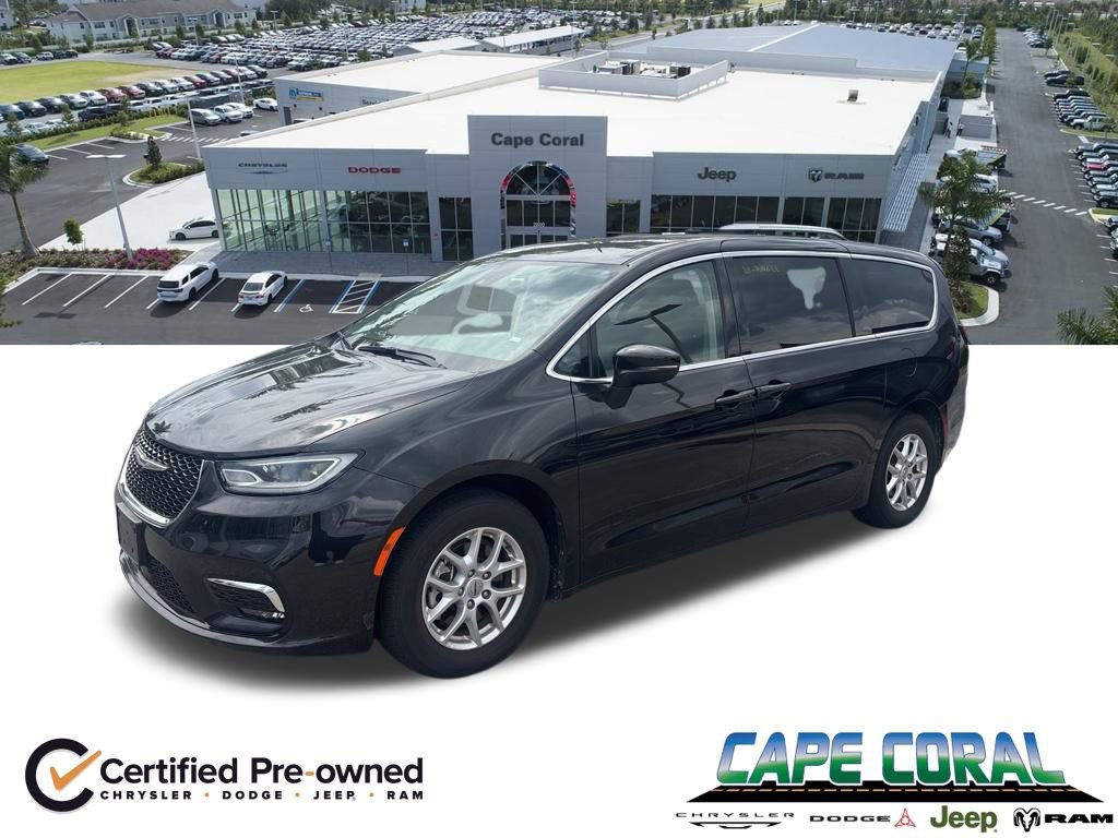 Used 2023 Chrysler Pacifica Touring-L