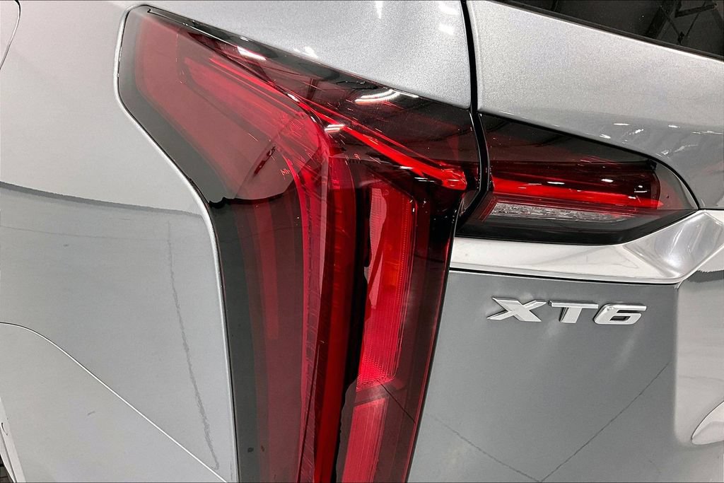 Used 2024 Cadillac XT6 Premium Luxury w/ Technology Package FWD image 38
