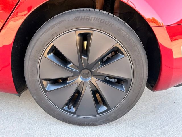 Used 2024 Tesla Model 3 Standard Range RWD image 5