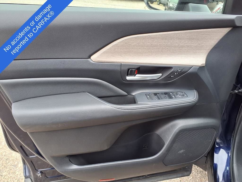 Used 2025 Toyota Grand Highlander Platinum image 16